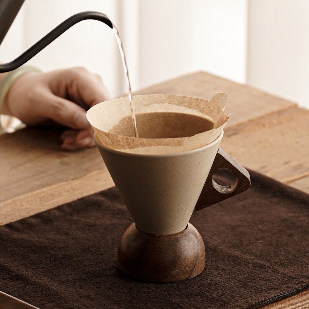 Tasse conique triangulaire en  - Handmade Ceramic Mug avis et prix